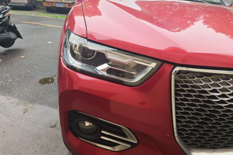 Used Haval H2s 2018 Red-Label 1.5T Dual-Clutch Fashion Edition Right Front Headlight