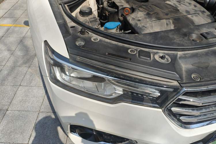 Used Haval H7 2018 Blue-Label H7 2.0T Automatic Enjoyment Model Right Front Headlight