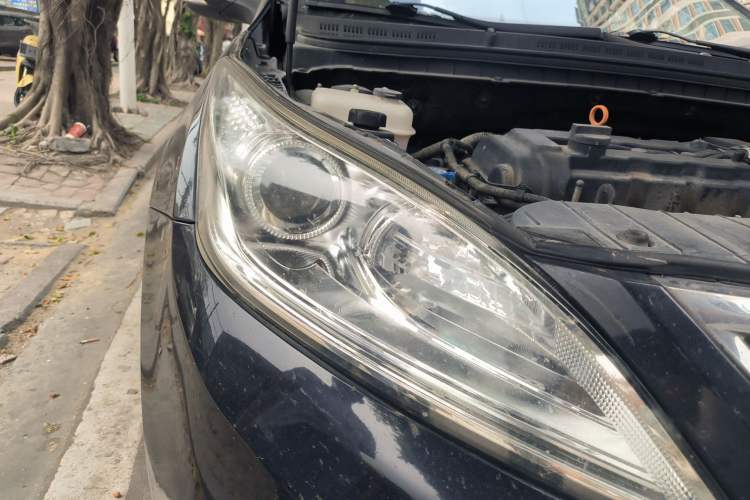 Used CHANGAN Eado 2015 1.6L Manual Luxury Model China IV Standard Right Front Headlight