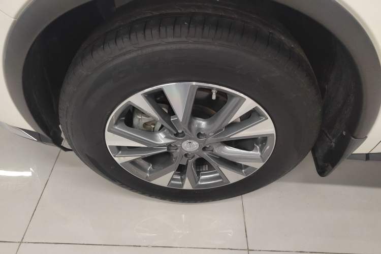 Used Nissan Murano 2021 2.5L XL Two-Wheel Drive Smart Connect Luxury Edition Left Front Wheel Hub