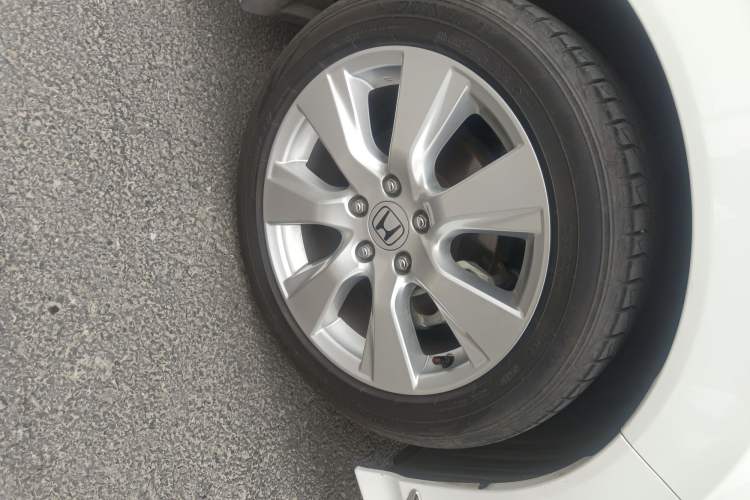 Used Honda Jade 2014 1.8L Automatic Comfort Elite Version 5 Seats
