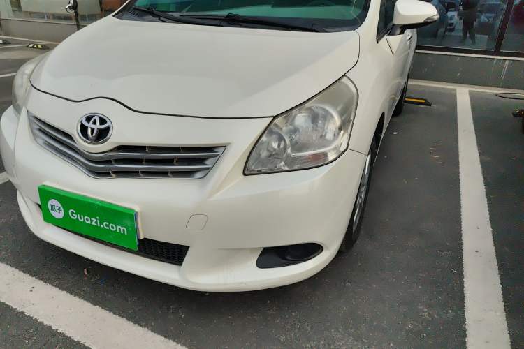 Used Toyota Verso 2014 Starlight 180E CVT Elite Edition Left Front Headlight