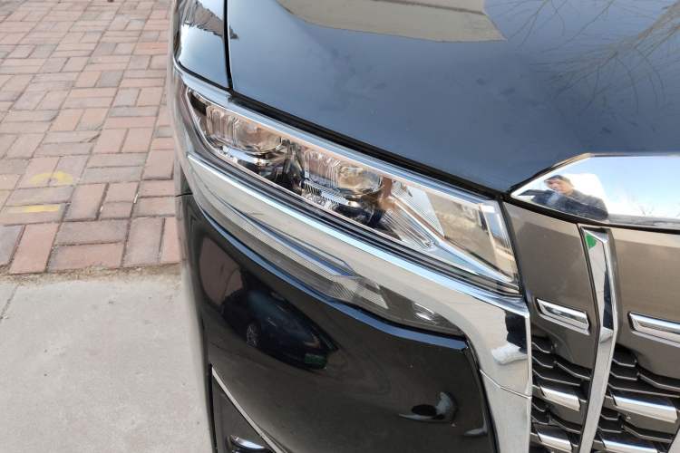 Used Toyota Alphard 2020 Dual-Engine 2.5L Luxury Edition Right Front Headlight