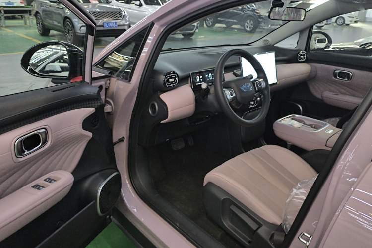 Used AION UT 2025 330 Starlight Edition
