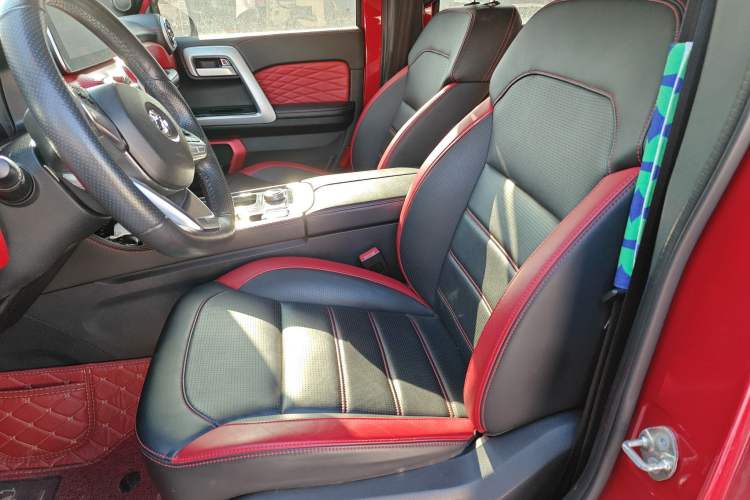 Used BAIC Off-Road BJ40 2018 PLUS 2.3T Automatic Four-Wheel Drive Flagship Version China V Emission Standard Left Front Seat