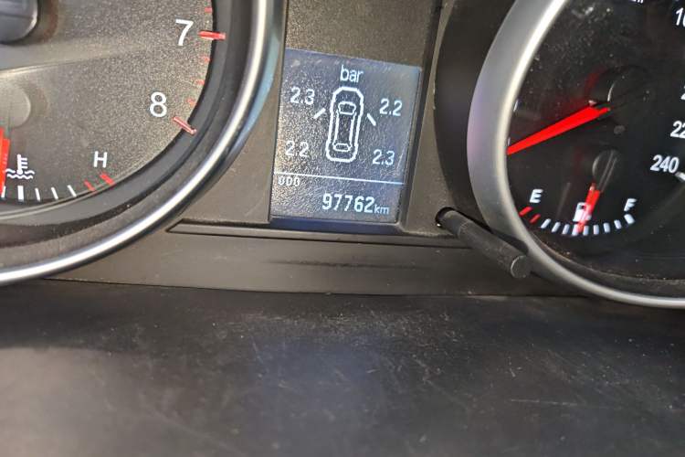 Used Haval H6 2014 Sport Version 1.5T Manual Two-Wheel Drive Elite Edition Odometer Close Up