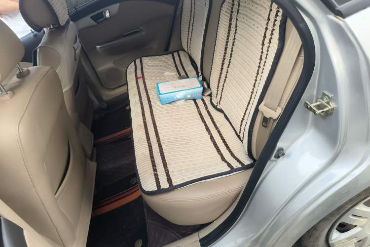 Used Buick Excelle 2011 1.6 LX-MT