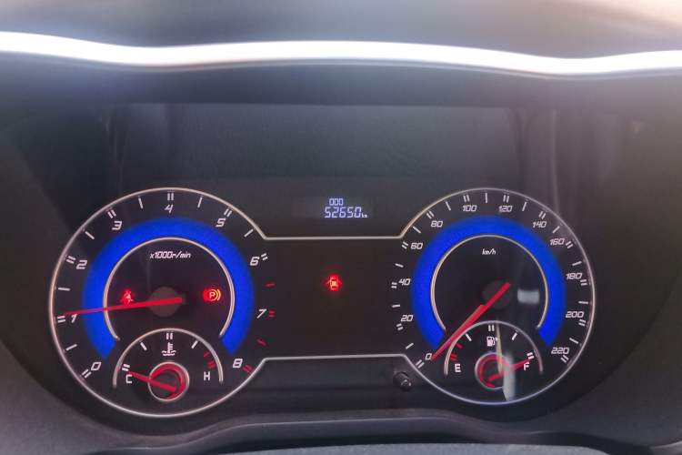 Used Haima V70 2016 2.0L Manual - Comfort Edition 6 Seats
