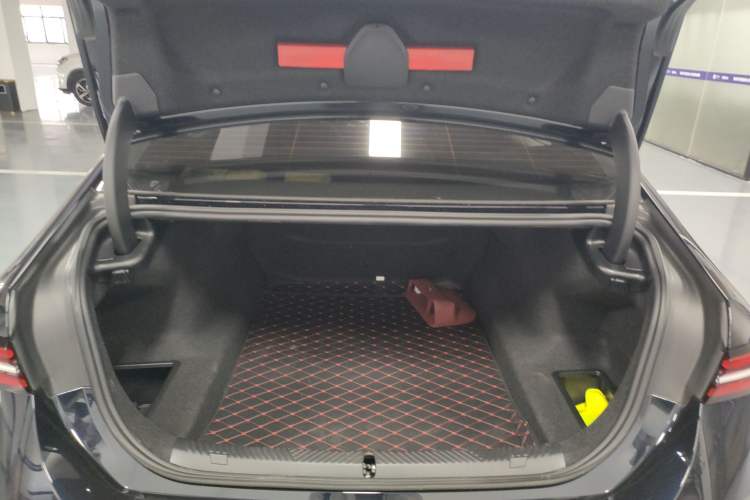 Used BMW 5 Series 2024 525Li M Sport Package