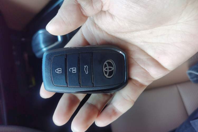 Used Toyota Camry 2024 Dual-Motor 2.0 HGVP Luxury Edition