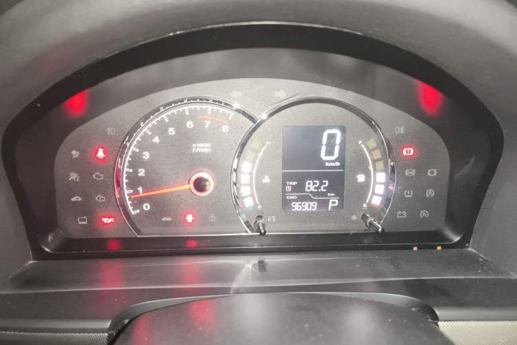 Used Roewe 350 2013 350C 1.5L Automatic Xunyue Edition
