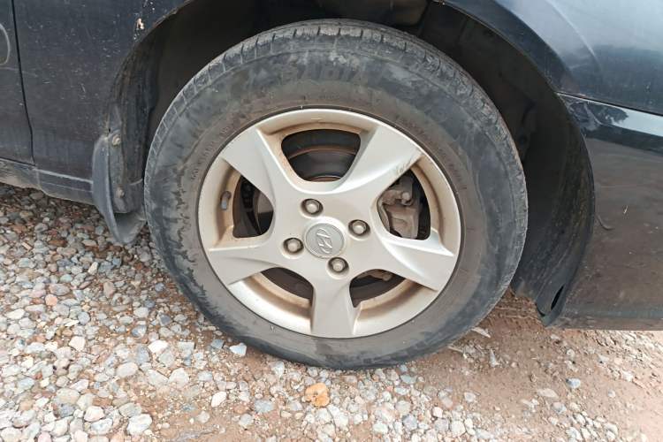 Used Hyundai Elantra 2011 1.6L Manual Comfort Version
