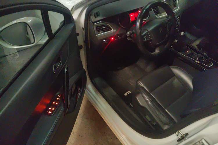 Used Peugeot 508 2015 1.6THP Automatic Prestige Edition Driver Seat