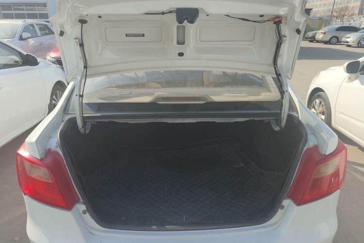 Used Changan Alsvin V3 2015 1.4L Manual Meiruan Model China V Standard