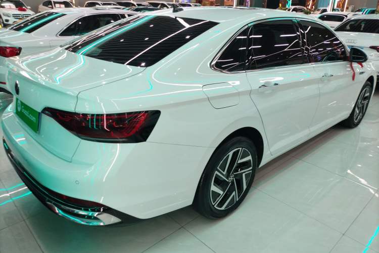 Used Volkswagen Sagitar 2023 200TSI DSG Excellence Edition