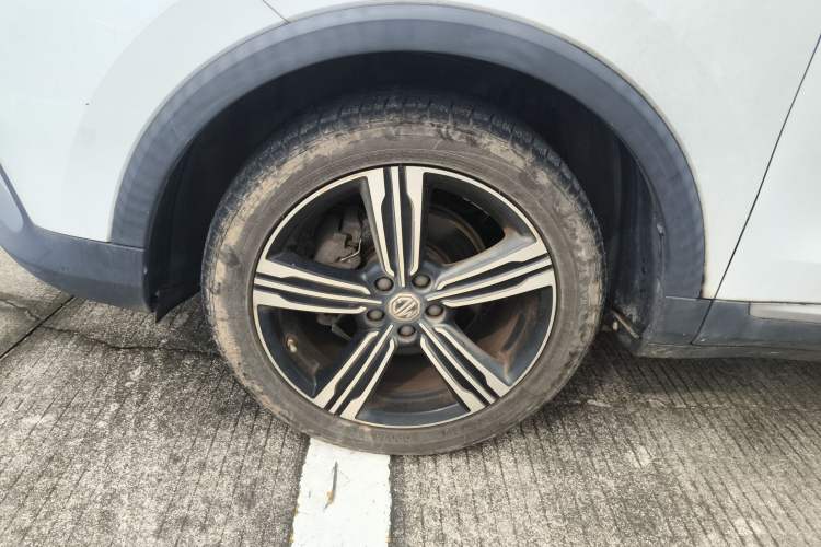 Used MG ZS 2018 1.5L Automatic Luxury Edition China V Standard Exterior 3