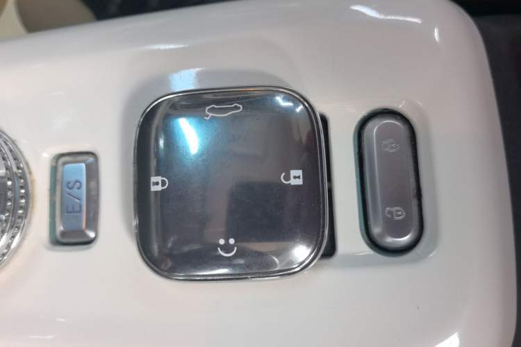 Used CHANGAN NEVO Lumin 2022 210km Sweet Edition Interior 1