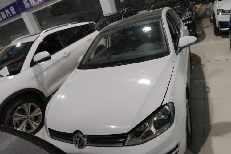 Used Volkswagen Golf 2014 1.4TSI Automatic Luxury Model Front