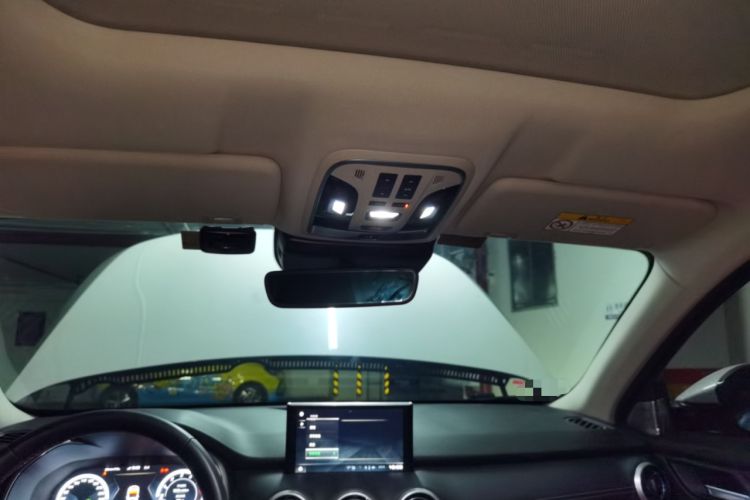 Used Wey VV6 2018 2.0T Two-Wheel-Drive Ultra-Luxury Version China V Standard