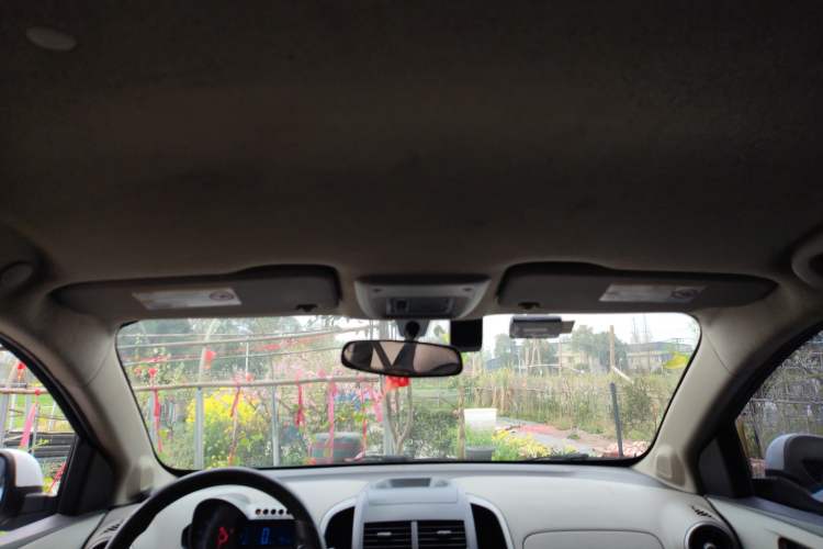 Used Chevrolet Aveo Sonic 2011 Sedan 1.4L Manual Transmission SE