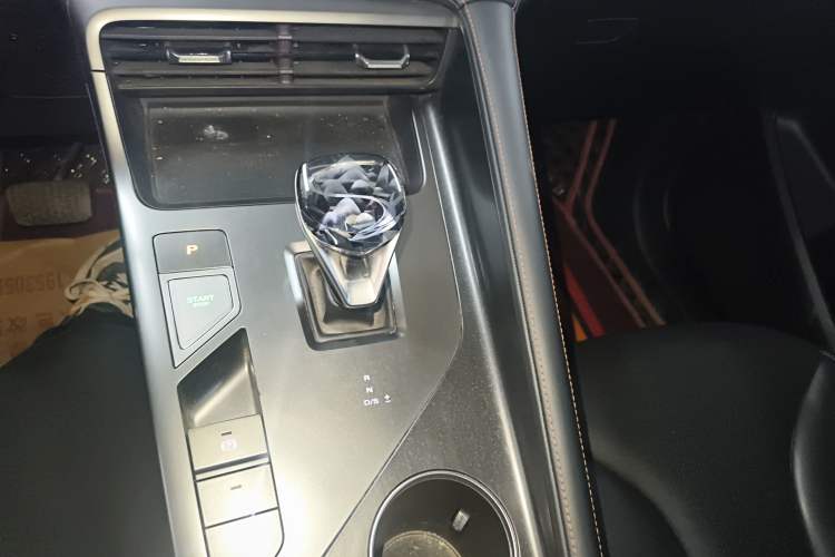 Used Roewe RX5 2023 1.5T Elite Edition
