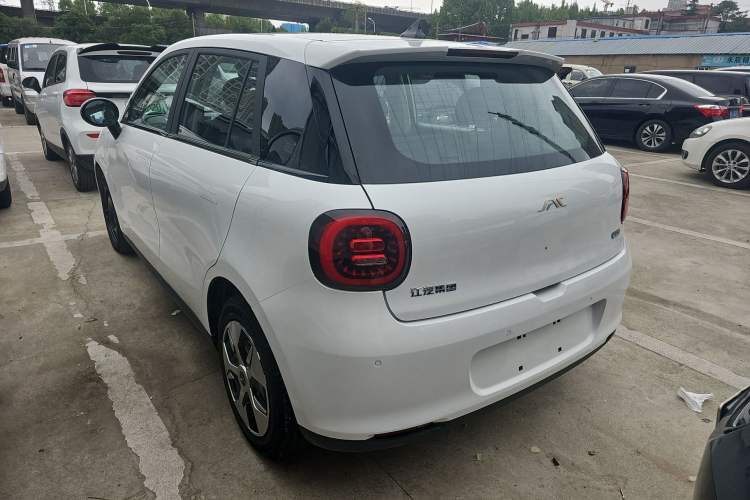 Used JAC Yiwei 3 2024 Zhi'ai Edition 330km Lite Rear Left 45 Deg