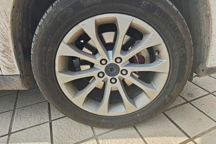 Used Haval H2 2017 Red-Label 1.5T Automatic Two-Wheel Drive Elite Model Right Front Wheel Hub