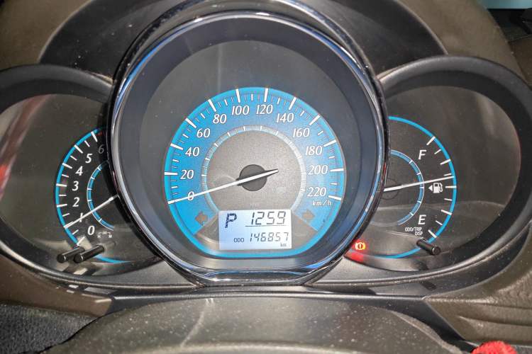 Used Toyota YARiS L Zhi Xuan 2015 1.5E Automatic Charm Edition