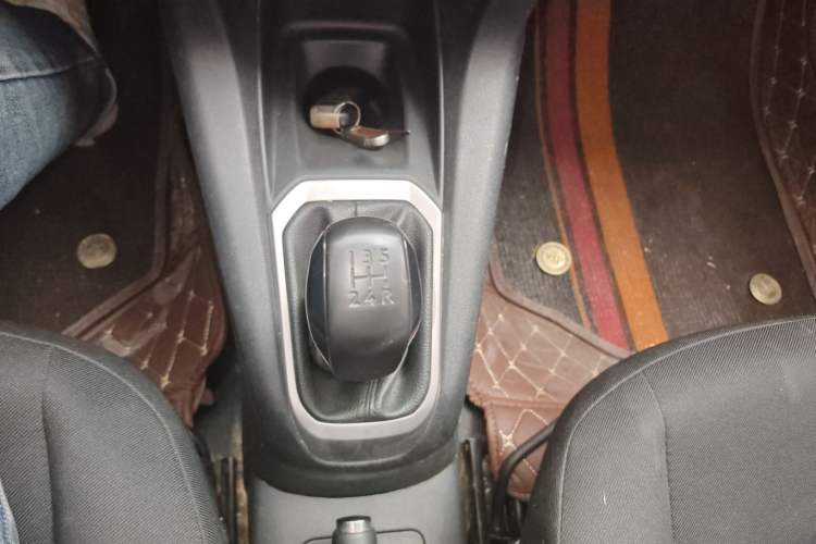 Used Peugeot 301 2016 1.6L Manual Comfort Edition
