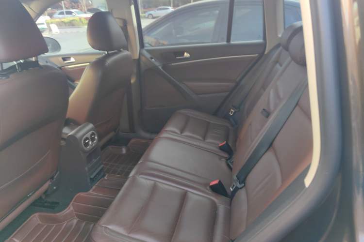 Used Volkswagen Tiguan 2015 1.8TSI Automatic Two-Wheel Drive Luxury Model Left Rear Seat