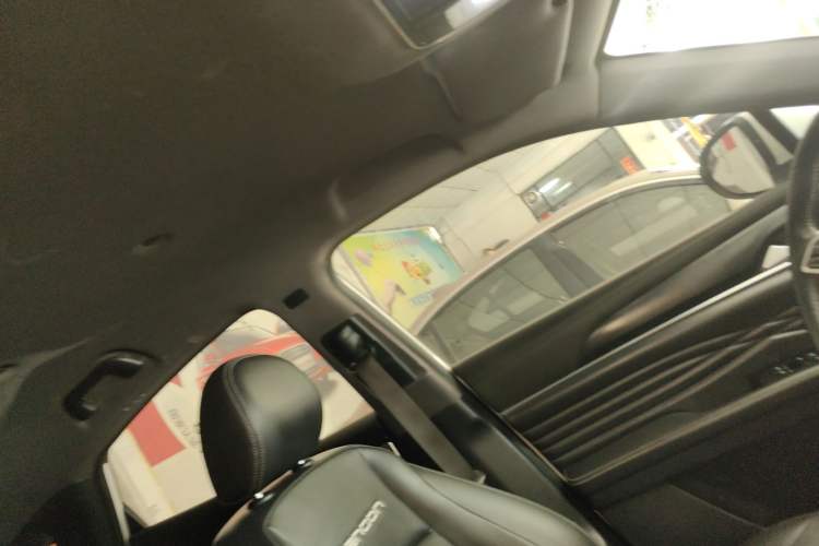 Used Dongfeng Fengon ix5 2019 220T CVT ZhiShang Trim China V Standard