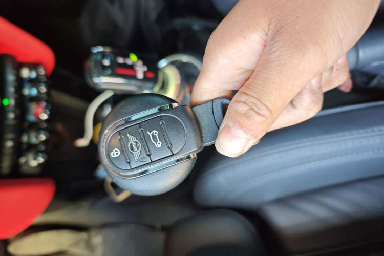 Used MINI 2019 2.0T COOPER S Artist Vehicle Key