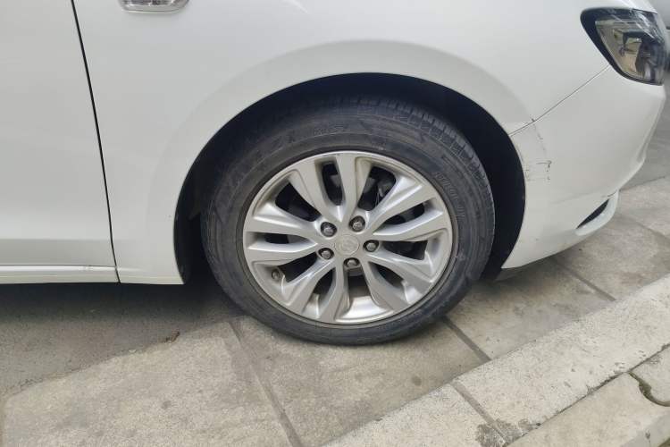 Used Buick GT 2021 Revised Version Flagship 1.5L Automatic Elite Edition Right Front Wheel Hub