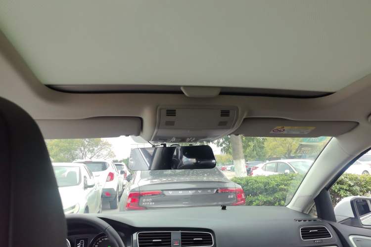 Used Volkswagen Golf 2019 1.6L Automatic Comfort Model China V Standard