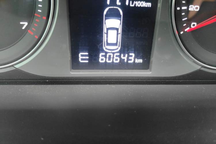 Used Zotye T600 Coupe 2017 1.5T Automatic Luxury Model Odometer Close Up