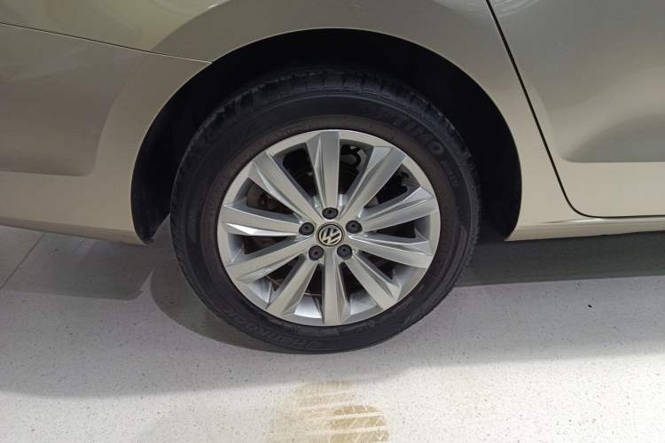 Used Volkswagen Bora 2019 Bora·Legend 1.5L Automatic Fashion Edition China VI Standard Right Rear Wheel Hub