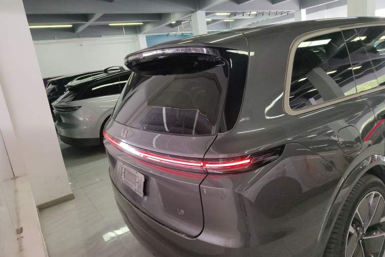 Used Li Auto L9 2025 Pro Smart Refreshed Edition
