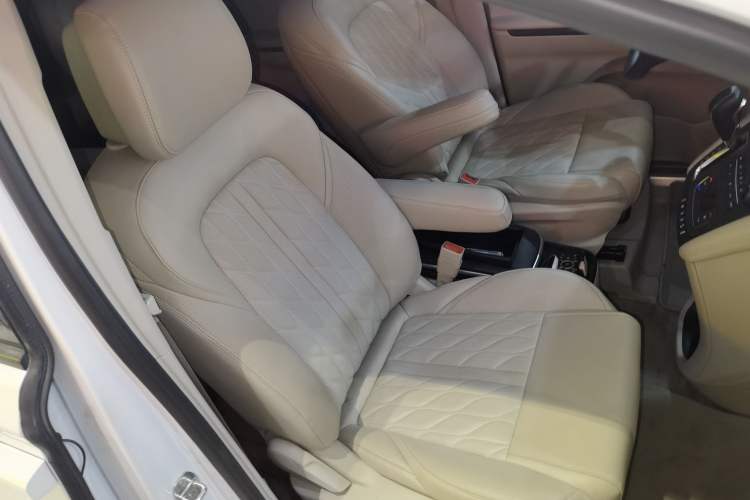 Used Buick GL8 2018 ES 28T Comfort Model China VI Standard
