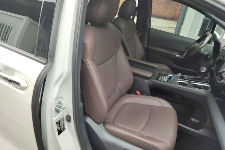 Used Toyota Granvia 2022 2.5L Hybrid Flagship Edition