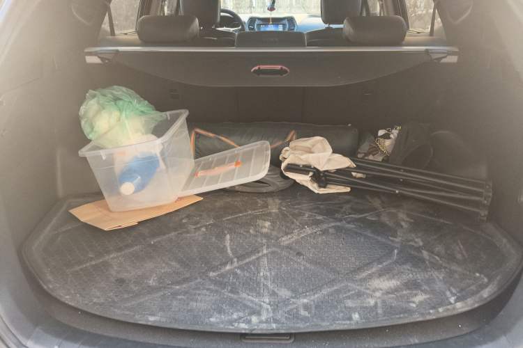 Used Hyundai Santa Fe 2013 2.4L Automatic 4x4 Smart Version Trunk