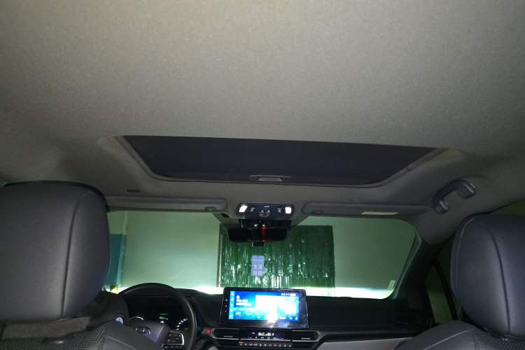 Used Toyota Granvia 2023 2.5L Hybrid Prestige VIP Edition