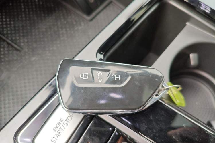 Used Volkswagen Teramont X 2024 380TSI Four-Wheel Drive Longxiang Edition Vehicle Key