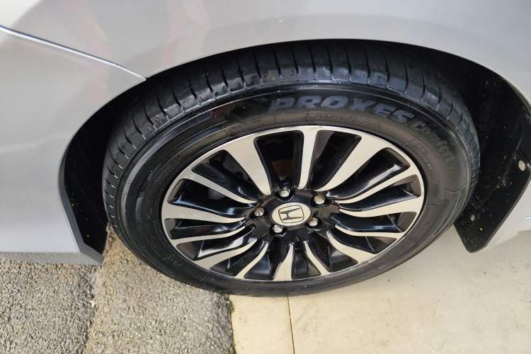 Used Honda Crider 2013 1.8L automatic comfort version