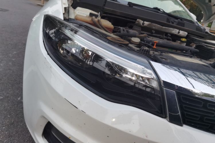 Used Qoros 3 2018 Sedan 1.6L Automatic Leading Model Right Front Headlight