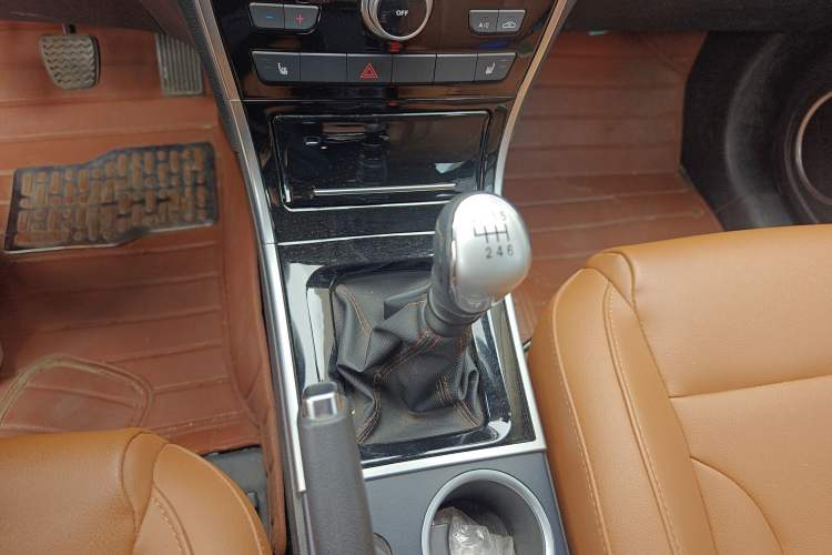 Used Haval H2 2014 1.5T Manual Two-Wheel Drive Elite Edition