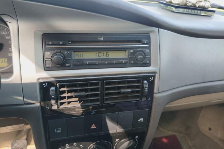 Used Volkswagen Santana Vista 2008 1.8L Manual Sishang Model