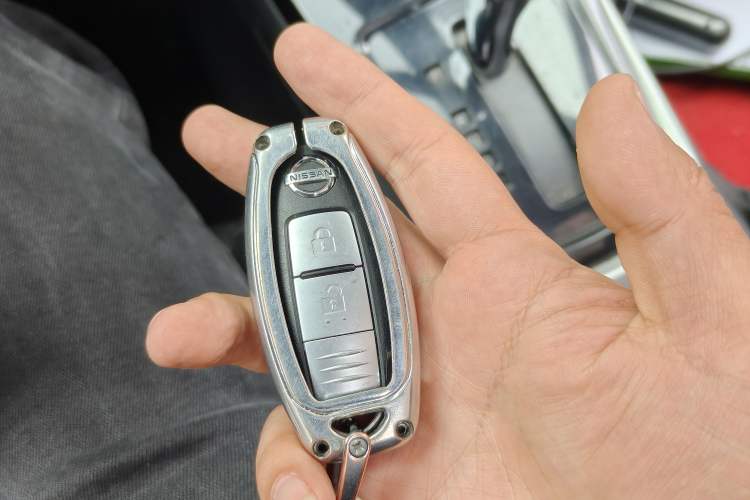 Used Nissan Tiida 2016 1.6L CVT Smart Drive Edition Vehicle Key