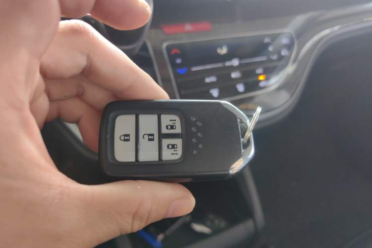 Used Honda Odyssey 2015 2.4L Smart Edition Vehicle Key