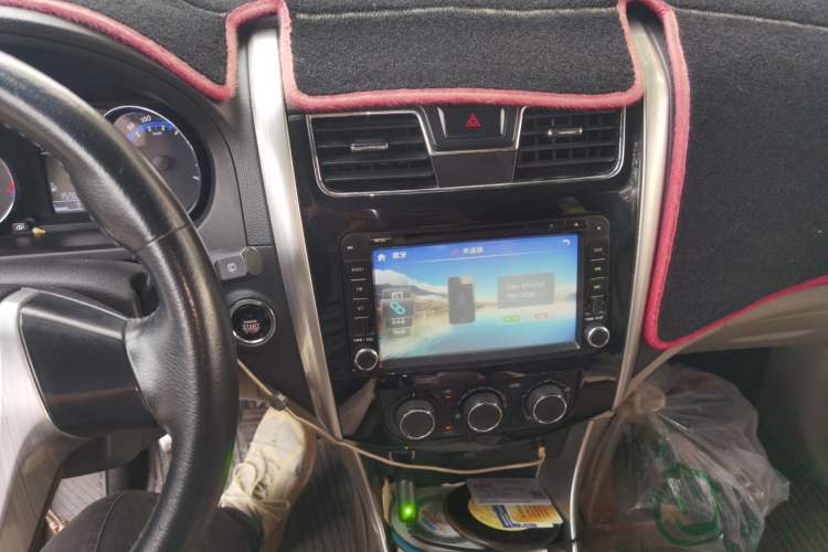 Used FORTHING S500 2016 1.6L Manual Luxury Model
