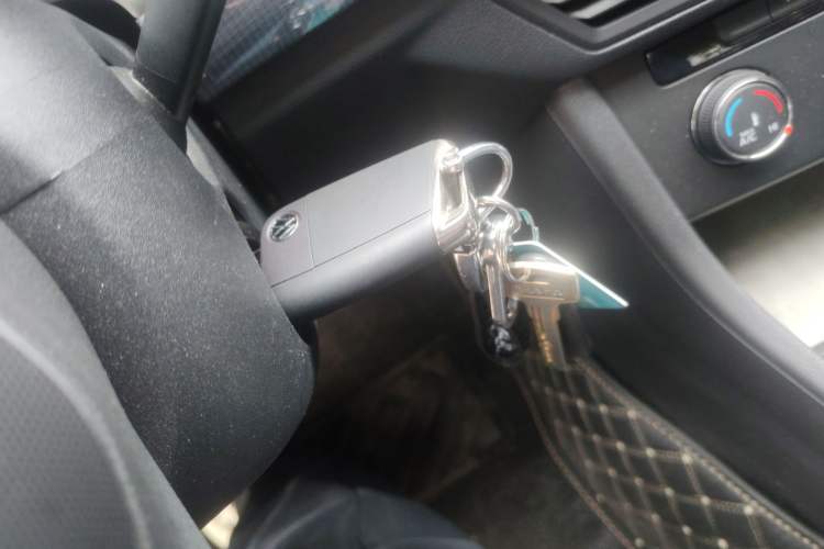 Used Volkswagen Bora 2024 200TSI Manual Comfort Edition Vehicle Key